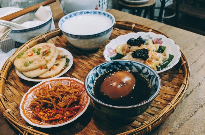 memasak akar teratai