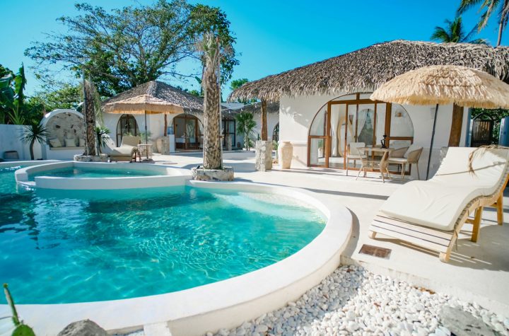 Kolam renang pribadi